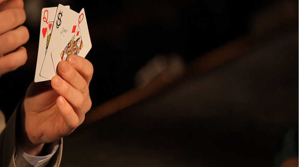 Cách xào bài gian lận đơn giản mà mọi bet thủ cần tránh khi giải trí