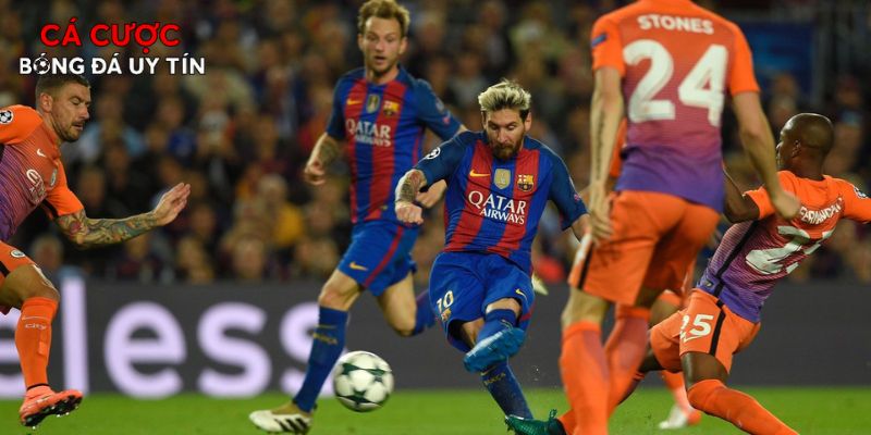 Kỷ lục ghi bàn và truyền thống giữ bóng